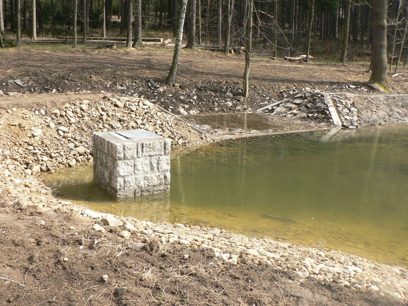 Revitalizace rybníků v přírodní rezervaci Meandry Smědé.